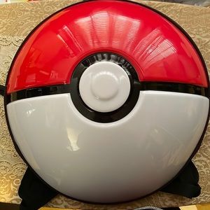 Pokémon Hard Shell Pokéball Backpack
